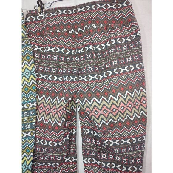 Lot Of 2 DG2 by Diane Gilman Women's Size Small Green/Yellow & Brown/Red Capri P - Picture 5 of 6